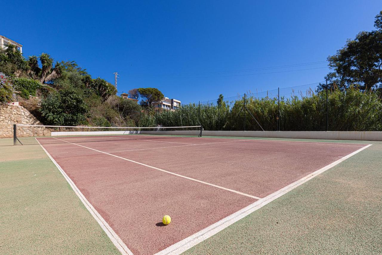 Quaint 2 Bedroom Townhouse With Pool Close To Sea! Benalmádena Esterno foto