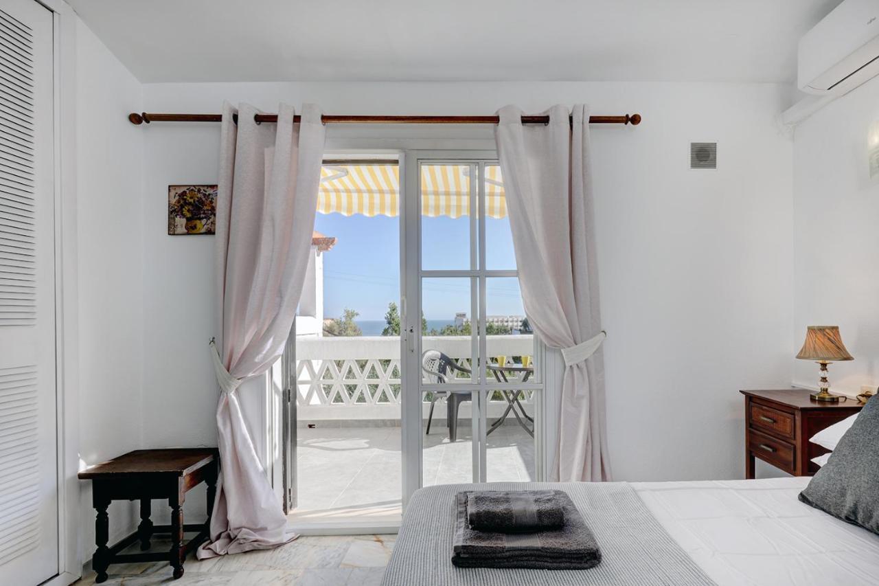 Quaint 2 Bedroom Townhouse With Pool Close To Sea! Benalmádena Esterno foto
